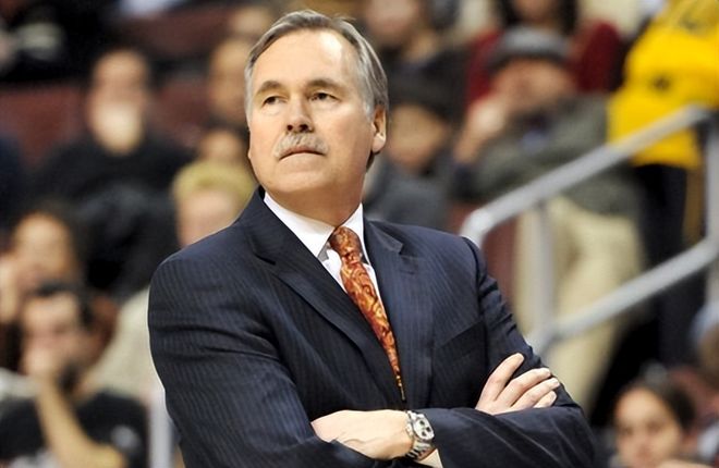 星空体育app-包含萨克拉门托国王内部会议纪要流出：关键时刻回应争议，NBA季后赛使命明确，轮换策略成焦点的词条